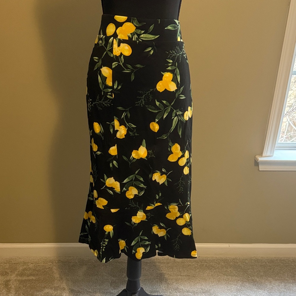 Torrid Black and Yellow Midi Skirt